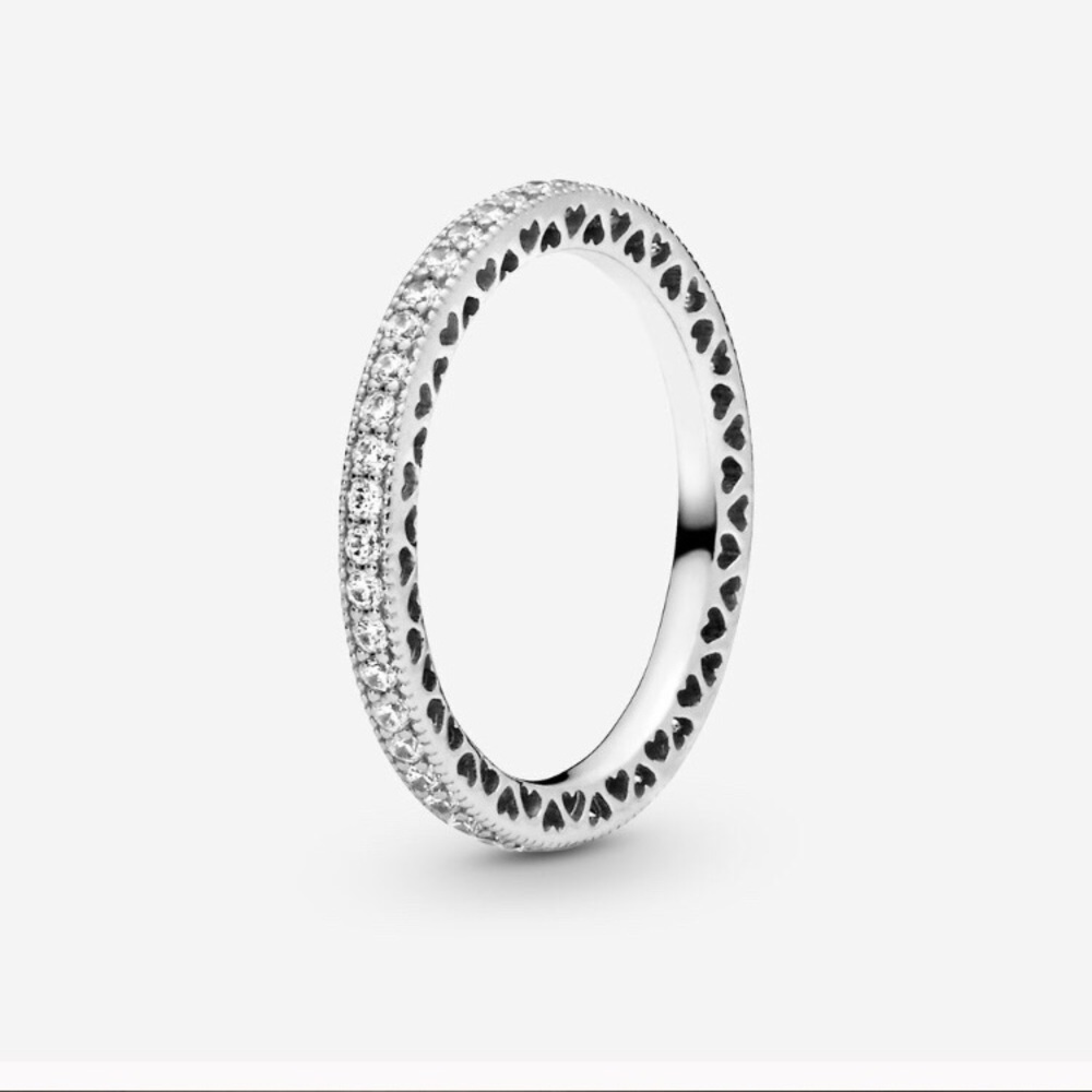 Pandora Sparkle & hearts ring